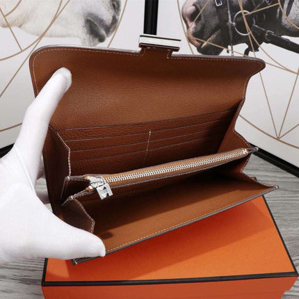 HM CLUTCH CONSTANCE 20.5 BROWN CALFSKIN SILVER HARDWARE