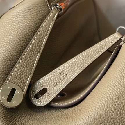 HM LINDY 30 BAG IN PEANUT BROWN CALFSKIN SILVER HARDWARE