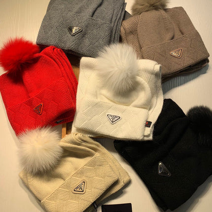 SET SCARF AND HAT IN CHERRY RED WOOL AND RABBIT FUR 416367
