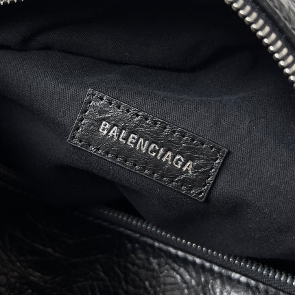 SUPERBUSY LARGE SLING BAG 42 IN BLACK LAMBSKIN