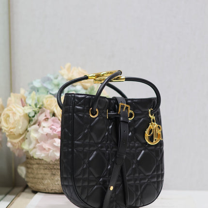 MINI 27 NOLITA BAG IN BLACK MACROCANNAGE CALFSKIN