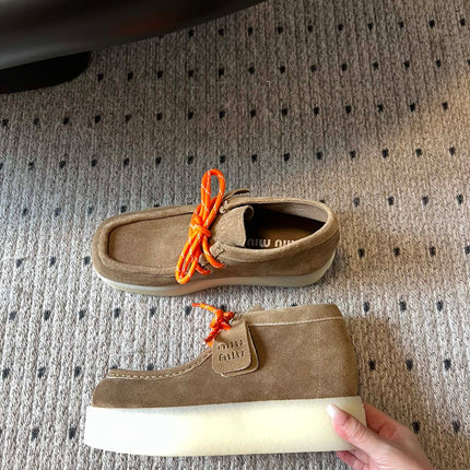 MIUMIU 26S CHUKKA BOOTS IN BROWN SUEDE