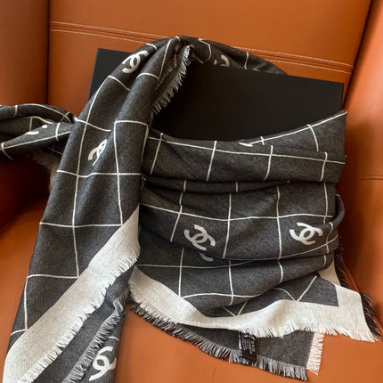 CHANEL 26S SCARF 140 IN SILK AND CASHMERE 511102