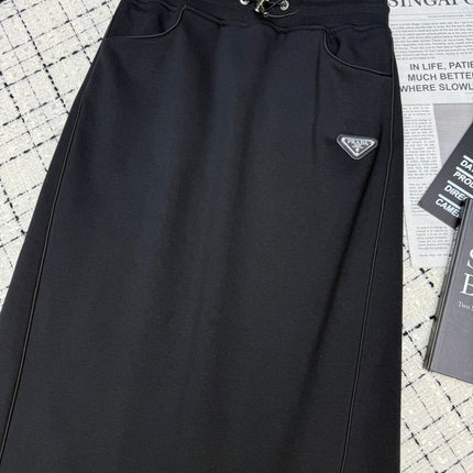 PRADA 26S MIDI SKIRT 607