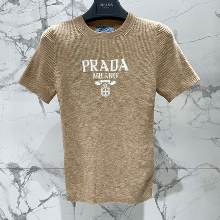 PRADA 26S SHORT-SLEEVE T-SHIRT 687