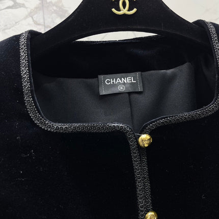 CHANEL 26S VELVET JACKET 728
