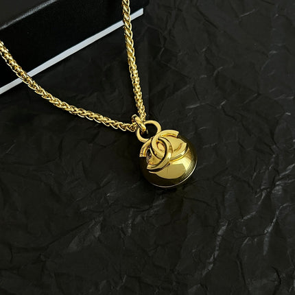 CHANEL 26S DOUBLE C LOGO SPHERE PENDANT CHAIN NECKLACE IN GOLD METAL 630892