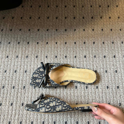 DIOR 26S OBLIQUE BOW MULE IN NAVY BLUE JACQUARD CANVAS