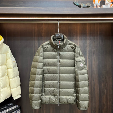 MONCLER BLACK PUFFER JACKET STYLE 2425