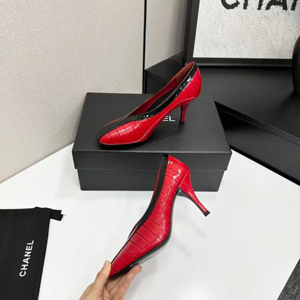 CHANEL 26S SQUARE-TOE PUMP IN RED CROCODILE-EMBOSSED LAMBSKIN WITH WHITE TRIM