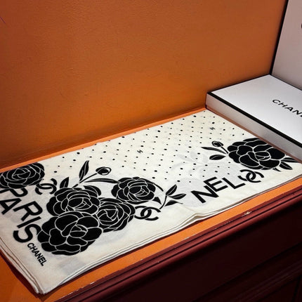 CHANEL 26S SCARF 140 IN CASHMERE AND SILK 309331