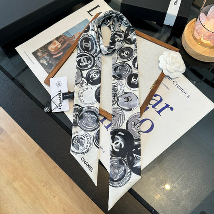 CHANEL 26S TWILLY SCARF 120 IN SILK 411280