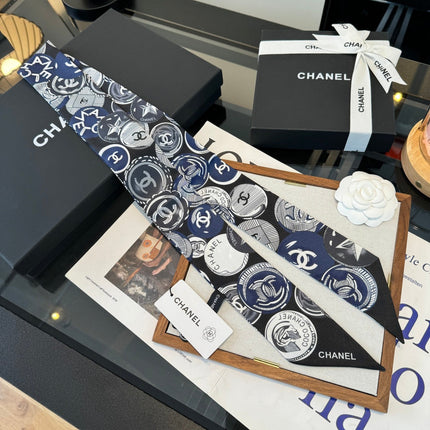 CHANEL 26S TWILLY SCARF 120 IN SILK 411282