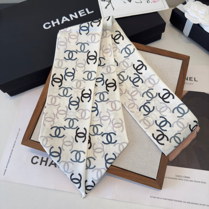 CHANEL 26S TWILLY SCARF 120 IN SILK 347193