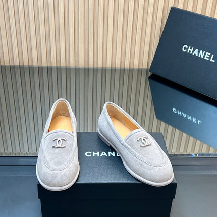 CHANEL 25S TEDDY LOAFER 15MM IN LIGHT GRAY SUEDE SILVER HARDWARE