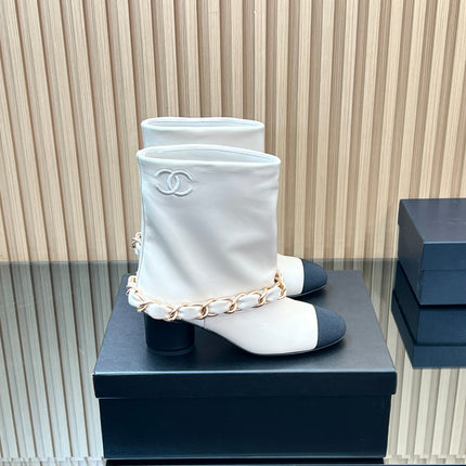 CHANEL 25S LOW BOOTS 65MM IN WHITE CALFSKIN GOLD HARDWARE