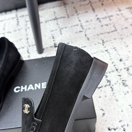 CHANEL 26S LOAFERS IN BLACK SUEDE WITH CC LOGO