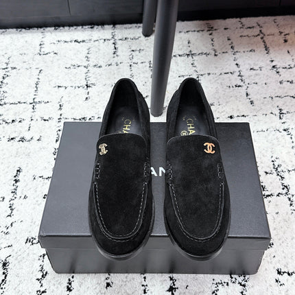 CHANEL 26S LOAFERS IN BLACK SUEDE WITH CC LOGO