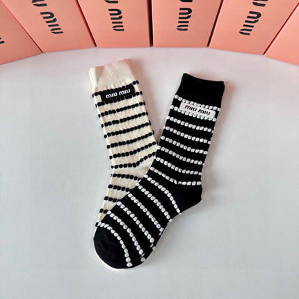 MIUMIU 26S CREW SOCKS 417719 (1 BOX)