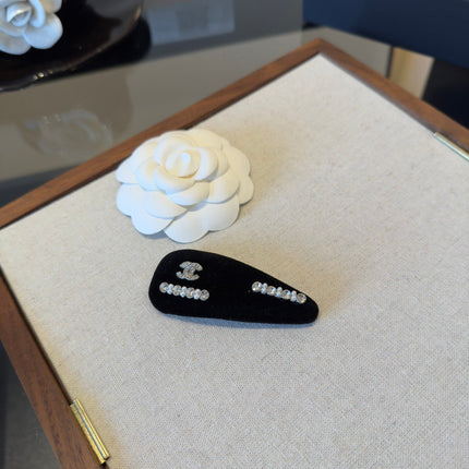 CHANEL 26S HAIR CLIP IN BLACK METAL 503045