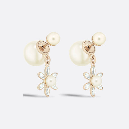 CD 26S PEARL FLORAL DROP EARRINGS GOLD TONE METAL 645545