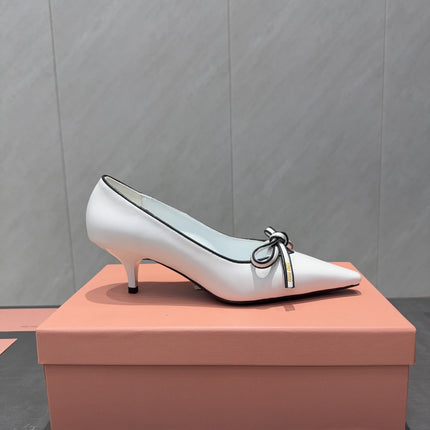 MIUMIU 26S POINTED TOE PUMPS 55MM IN WHITE AND BLACK CALFSKIN WITH BOW