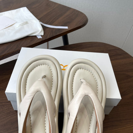 THE ROW 26S PUFFED THONG SANDALS IN IVORY WHITE CALFSKIN