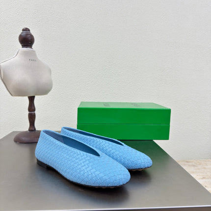 BOTTEGA VENETA 26S BALLET FLATS IN BLUE WOVEN LAMBSKIN