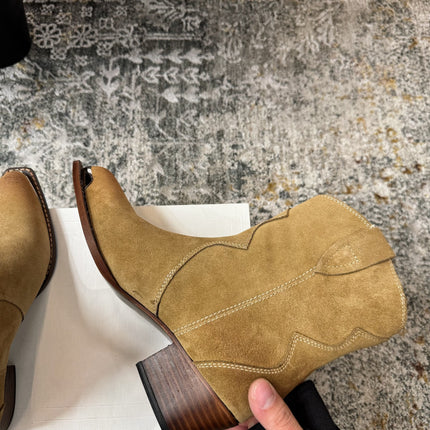 CELINE 26S ANKLE BOOTS 55 MM IN CAMEL BROWN SUEDE