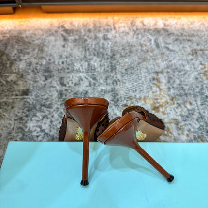 AQUAZZURA 26S HIGH-HEEL SANDALS 105 MM IN BROWN PATENT CALFSKIN AND MESH