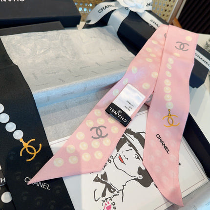 CHANEL 26S TWILLY SCARF 120 IN SILK 411230