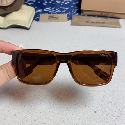 BURBERRY 26S SQUARE FRAME IN ACETATE 432595