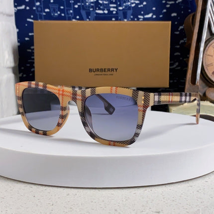 BURBERRY 26S SQUARE FRAME IN ACETATE 406613