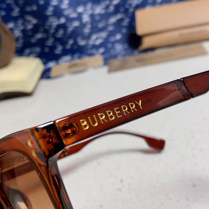 BURBERRY 26S SQUARE FRAME IN ACETATE 406616