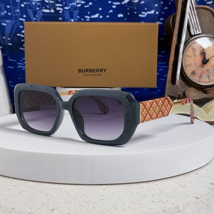 BURBERRY 26S SQUARE GEOMETRIC FRAME IN ACETATE 402985