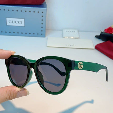 GUCCI 26S CAT-EYE FRAME IN ACETATE 424499