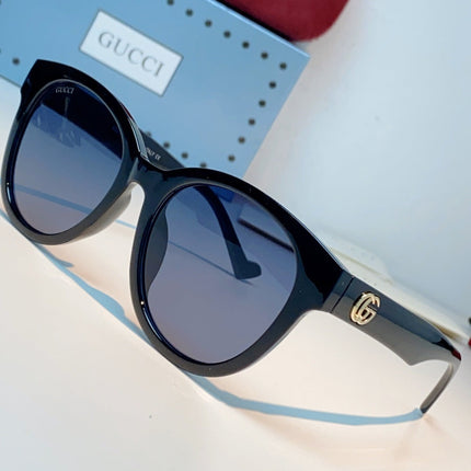 GUCCI 26S CAT-EYE FRAME IN ACETATE 424503