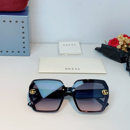 GUCCI 26S OVERSIZED SQUARE FRAME IN ACETATE 424515