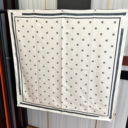 CHANEL 26S SCARF 90 IN SILK 509527