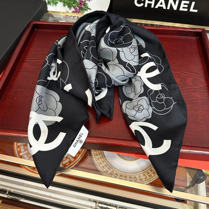 CHANEL 26S SCARF 90 IN SILK 509543