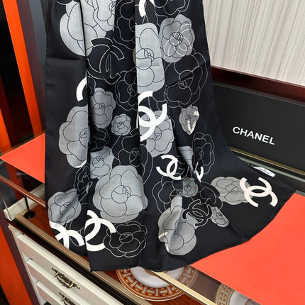 CHANEL 26S SCARF 90 IN SILK 509543
