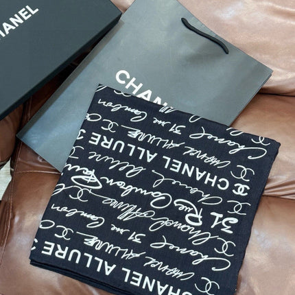 CHANEL 25S SCARF 135 CM IN CASHMERE SILK 943692
