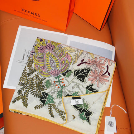 HERMES 26S SCARF 135 IN SILK AND CASHMERE 499966