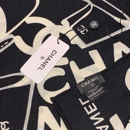 CHANEL 26S SCARF 140 IN SILK AND CASHMERE 509444