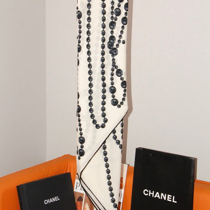 CHANEL 26S SCARF 140 IN SILK AND CASHMERE 509498