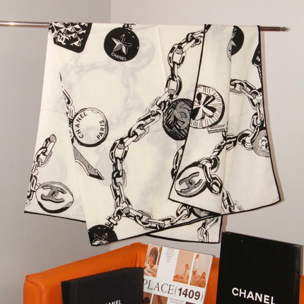 CHANEL 26S SCARF 140 IN SILK AND CASHMERE 509500