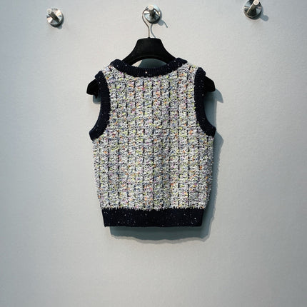 CHANEL 26S SLEEVELESS SWEATER 826