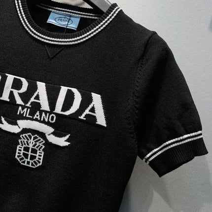 PRADA 26S SHORT-SLEEVE CREW-NECK KNIT TOP 1174