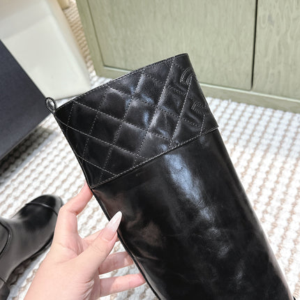 CHANEL 25S HIGH-CALF COWBOY BOOTS IN BLACK CALFSKIN DIAMOND-QUILTED