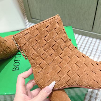 BOTTEGA VENETA 26S INTRECCIATO BOOTS 70 MM IN BROWN SUEDE